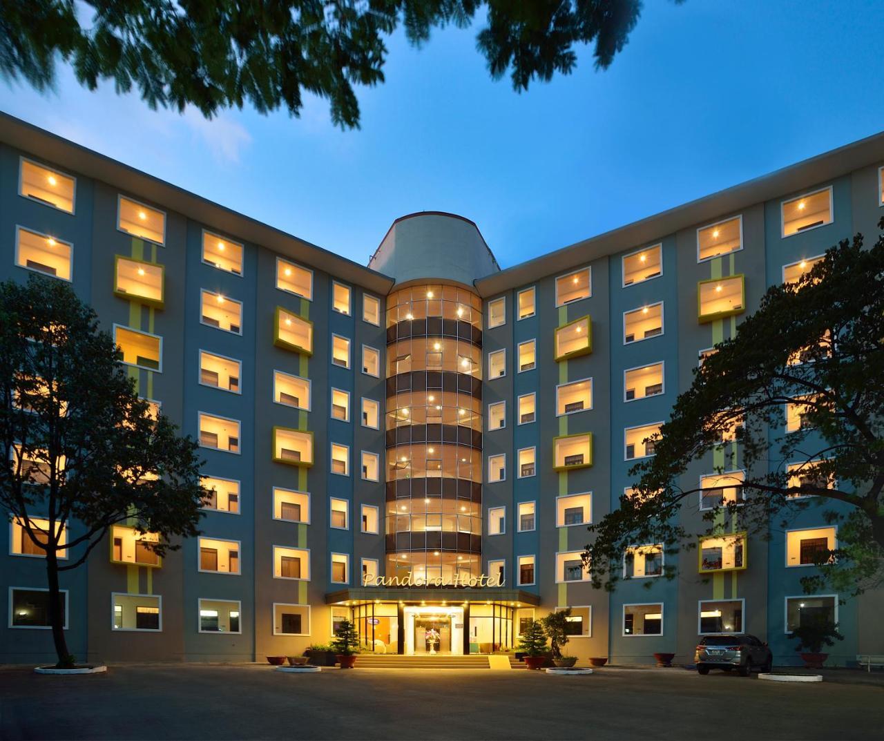Pandora Saigon Hotel Ho-Chi-Minh-Stadt Exterior foto